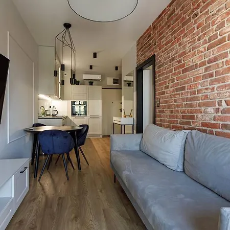 Close-urban Chic - Cozy And Modern Apartment- Jana Pawla *
