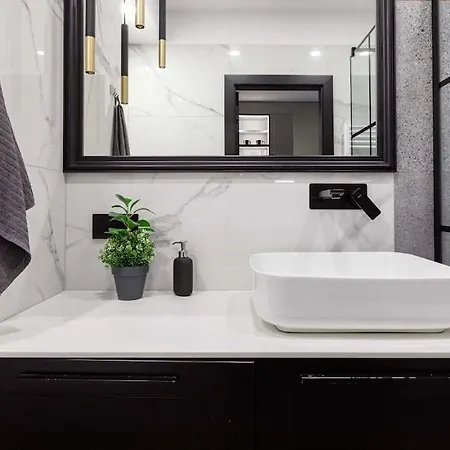Close-urban Chic - Cozy And Modern Apartment- Jana Pawla *